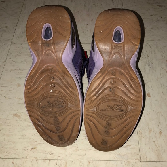 Reebok Questions - Picture 5 of 5